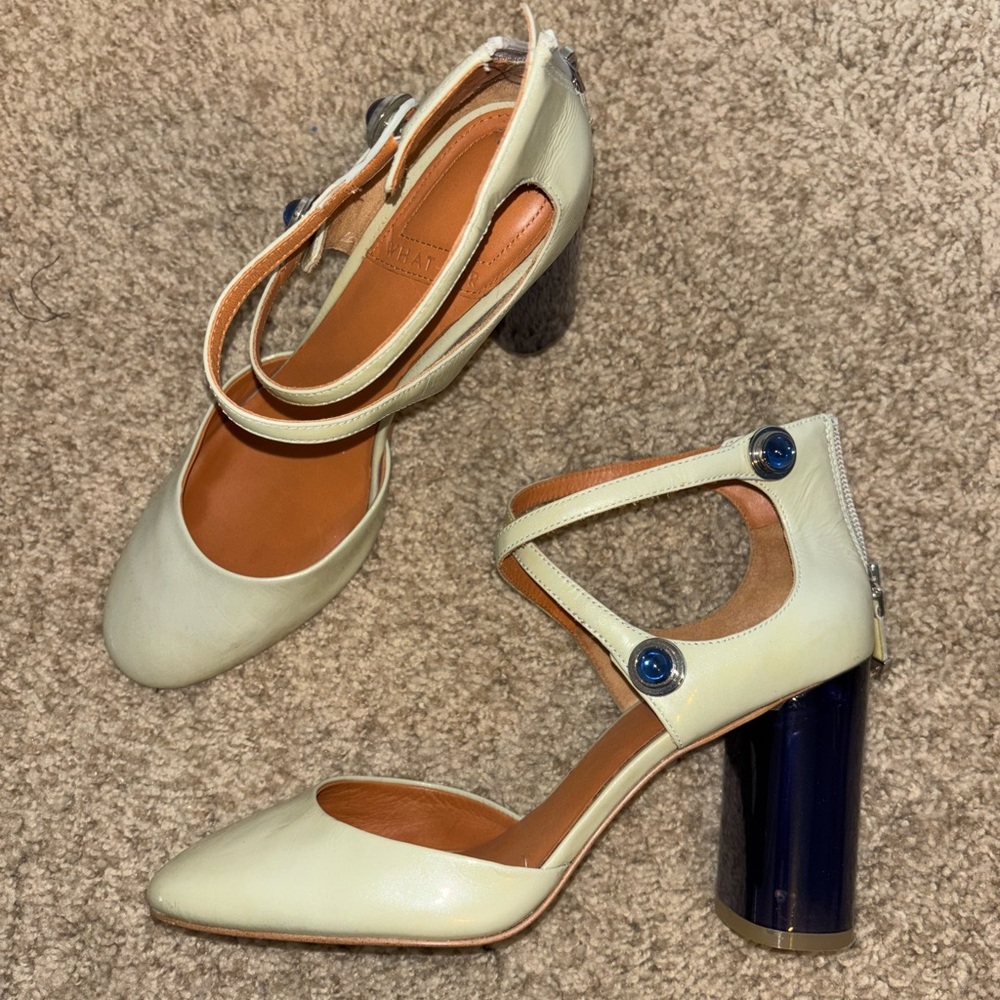 carel style block heel Mary Jane Heels
